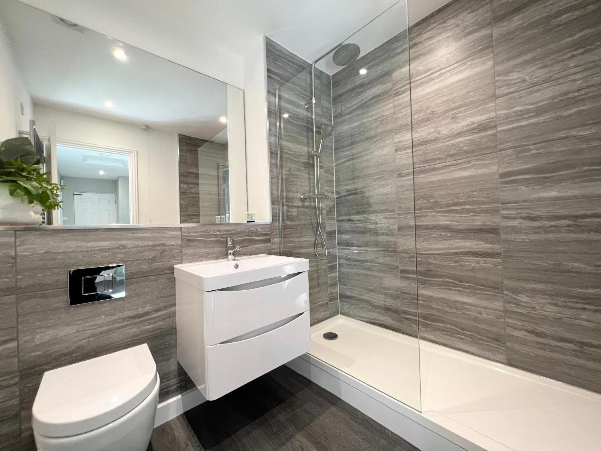 Urban Living'S The Hopkins, Beautiful City Apartment With Private Parking Oxford Bagian luar foto