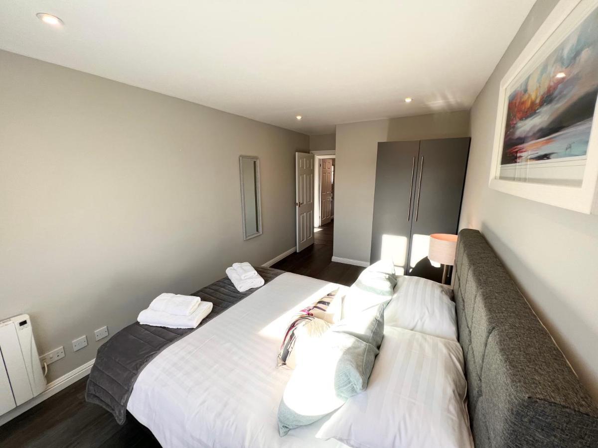 Urban Living'S The Hopkins, Beautiful City Apartment With Private Parking Oxford Bagian luar foto