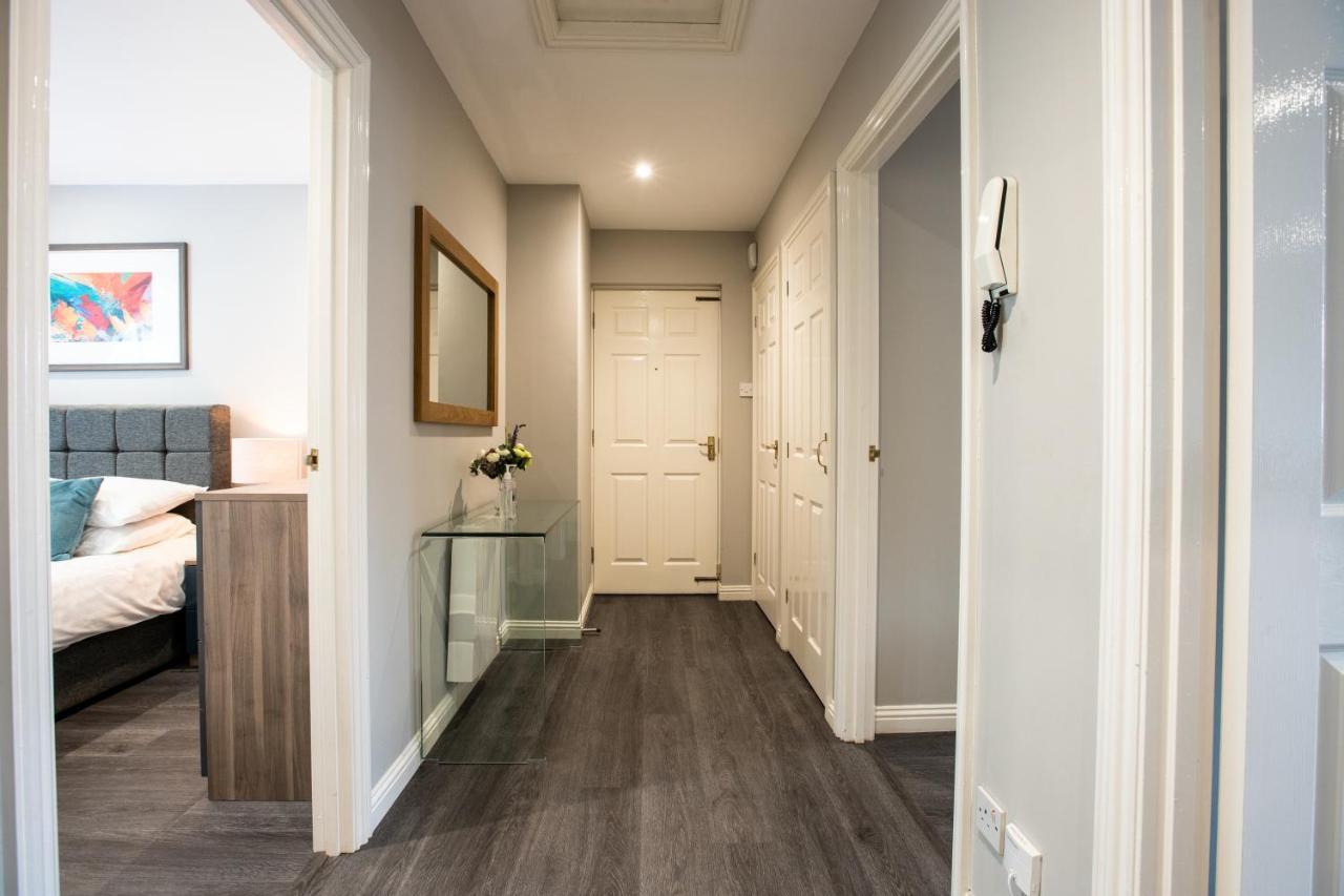 Urban Living'S The Hopkins, Beautiful City Apartment With Private Parking Oxford Bagian luar foto